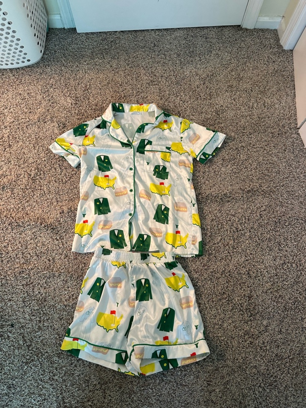 Satin Short-Sleeve Pajama Set in Masters Print